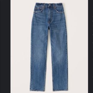 Abercrombie & Fitch Curve Love 90s Ultra High Rise Straight Jeans NWT
